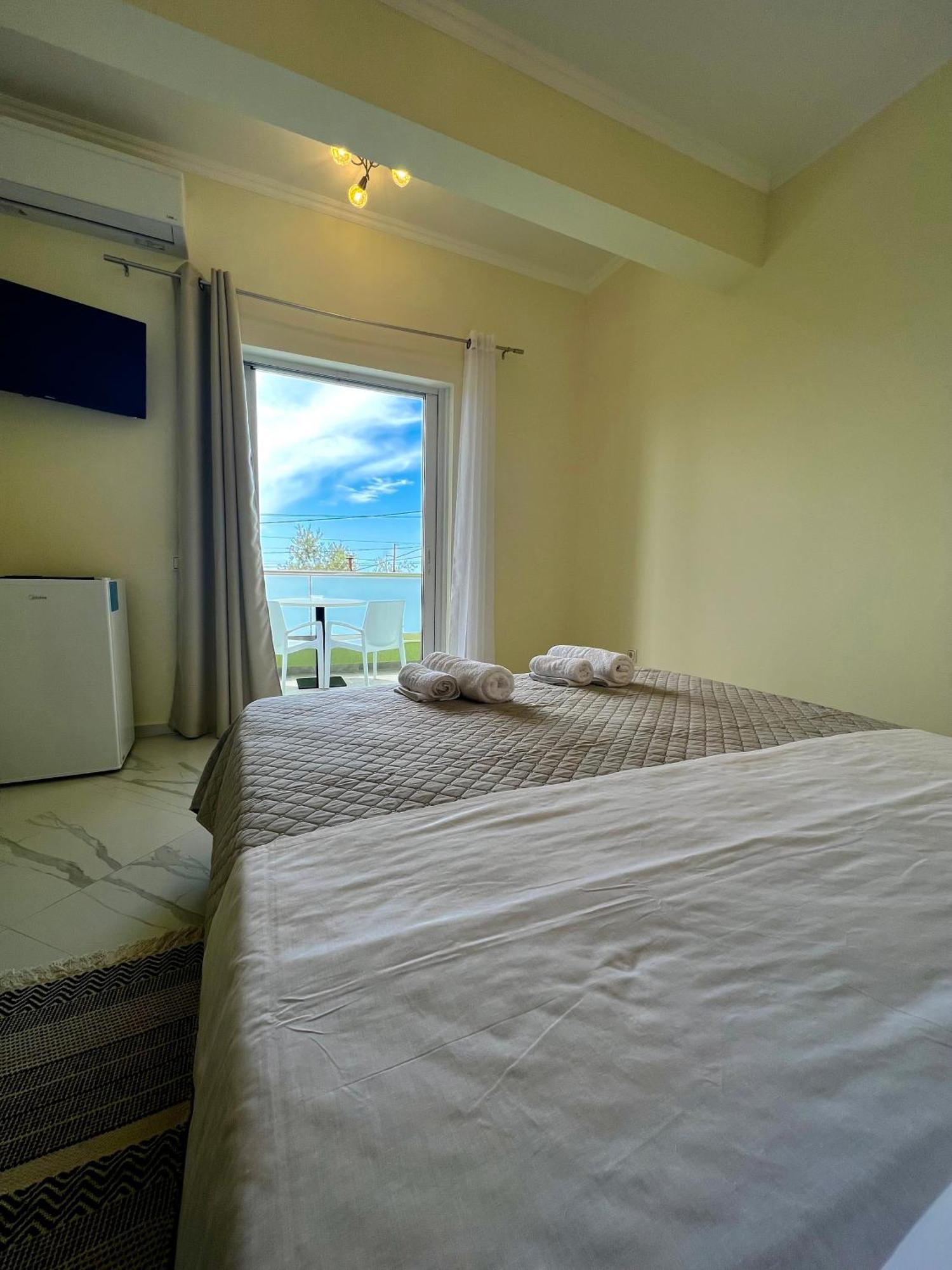 Oscar'S Apartments Drymades เดอร์มี ภายนอก รูปภาพ